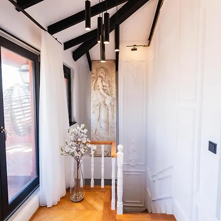Апартаменты Duplex Terrace In The Historic Baltazzi In The Heart Of Beyoglu Стамбул