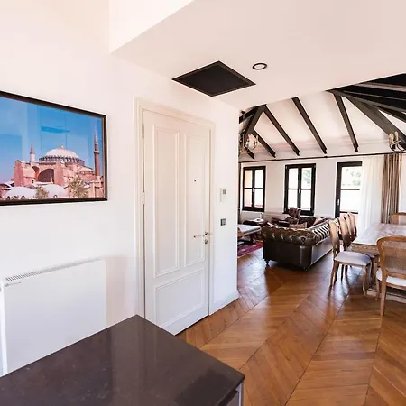 Duplex Terrace In The Historic Baltazzi In The Heart Of Beyoglu *