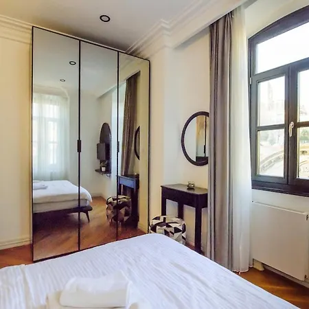 Duplex Terrace In The Historic Baltazzi In The Heart Of Beyoglu Apartment *