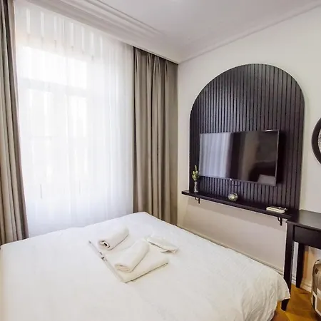 Duplex Terrace In The Historic Baltazzi In The Heart Of Beyoglu *