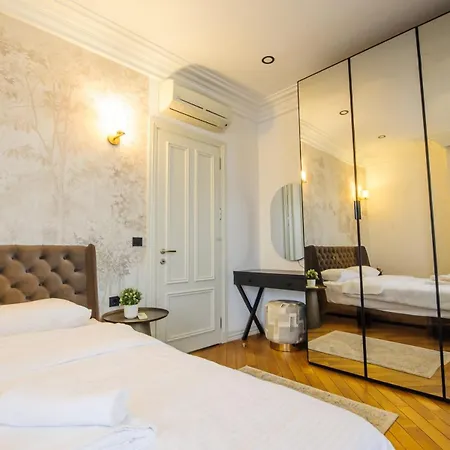 Duplex Terrace In The Historic Baltazzi In The Heart Of Beyoglu