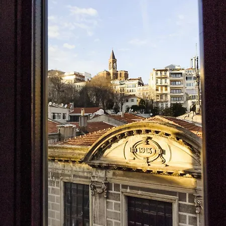 아파트 Duplex Terrace In The Historic Baltazzi In The Heart Of Beyoglu *